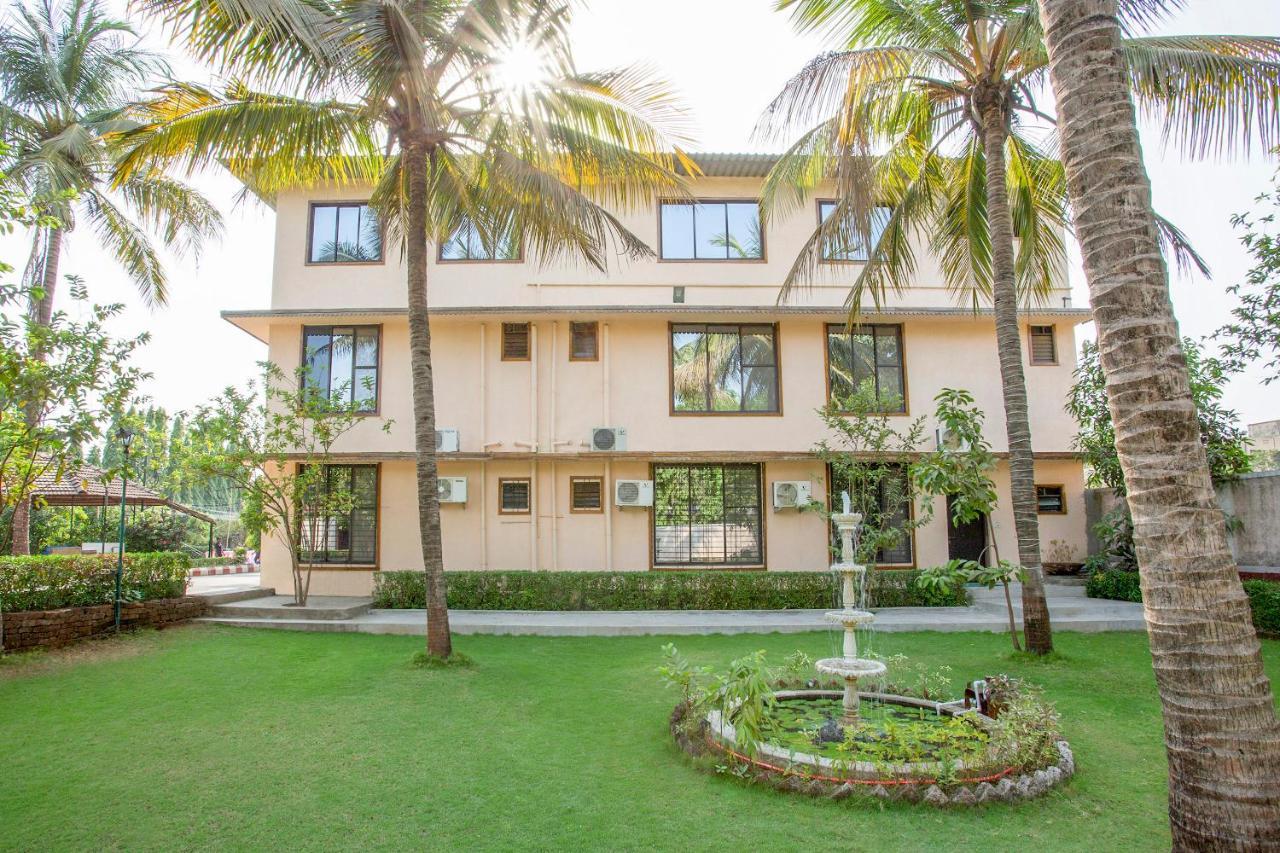 Pushp Vatika Resort & Lawns Navi Mumbai Exterior photo