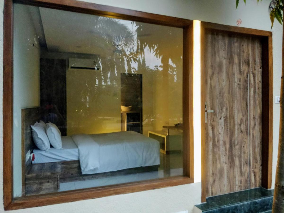 Pushp Vatika Resort & Lawns Navi Mumbai Exterior photo