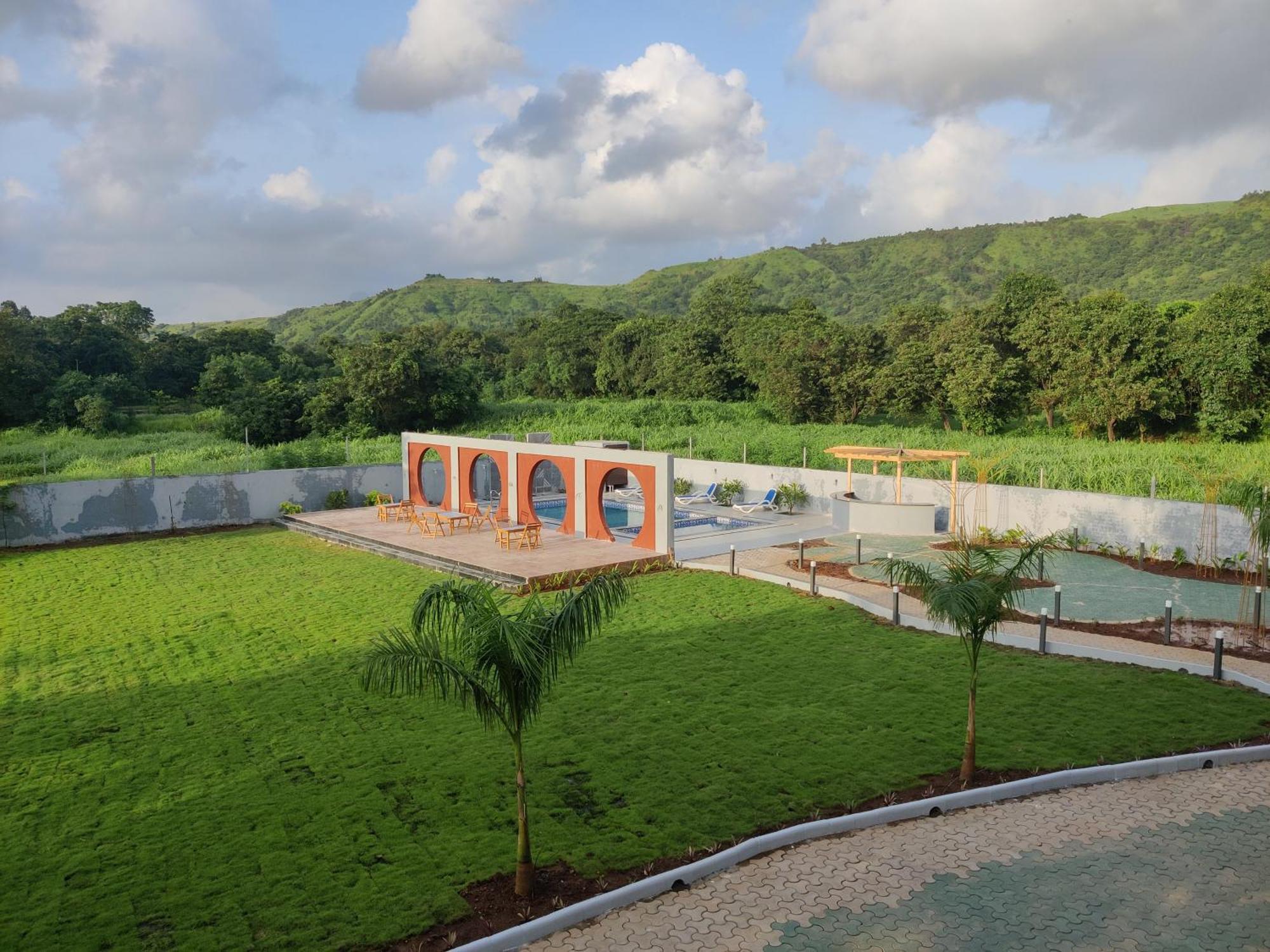Pushp Vatika Resort & Lawns Navi Mumbai Exterior photo