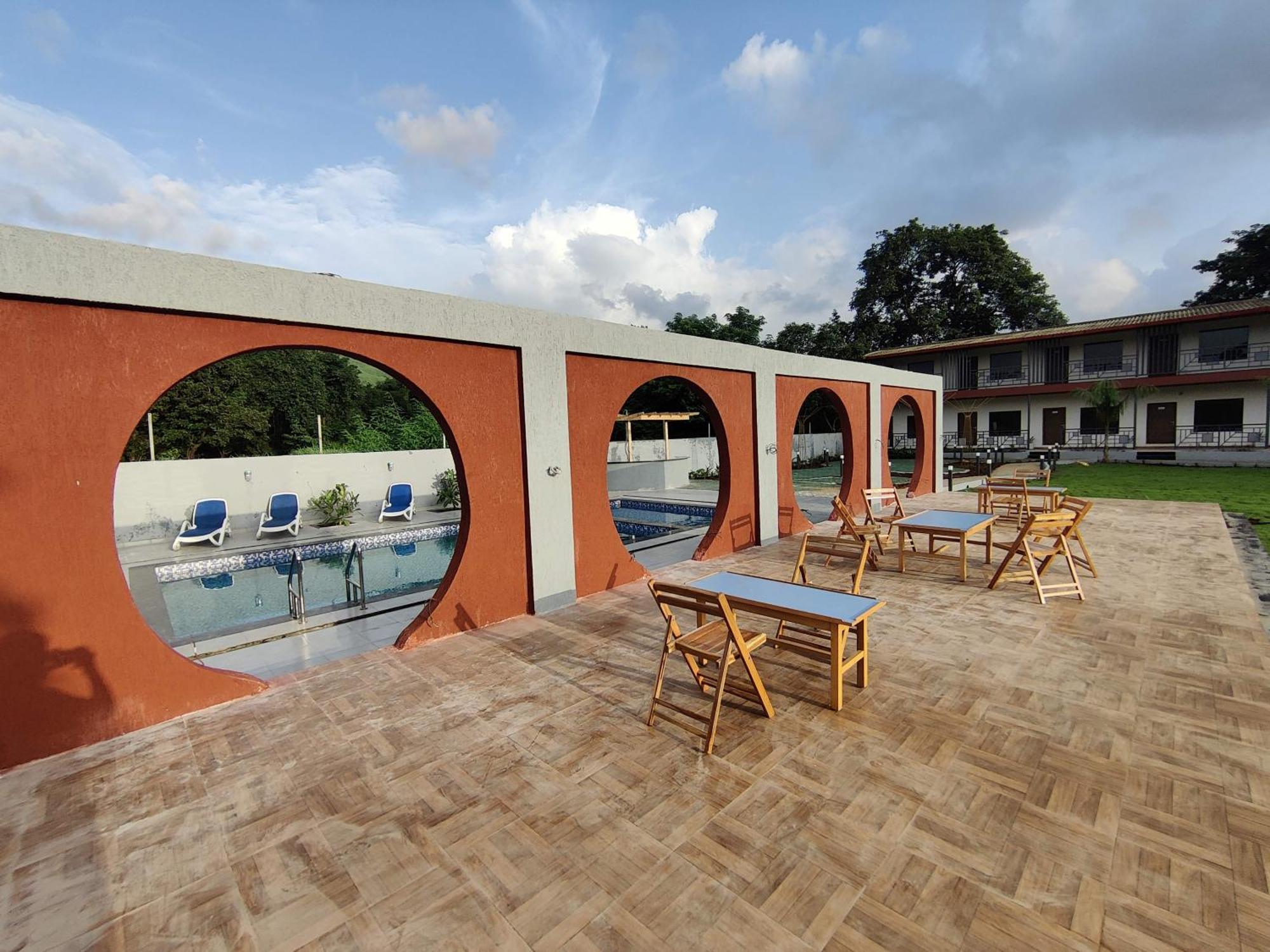 Pushp Vatika Resort & Lawns Navi Mumbai Exterior photo