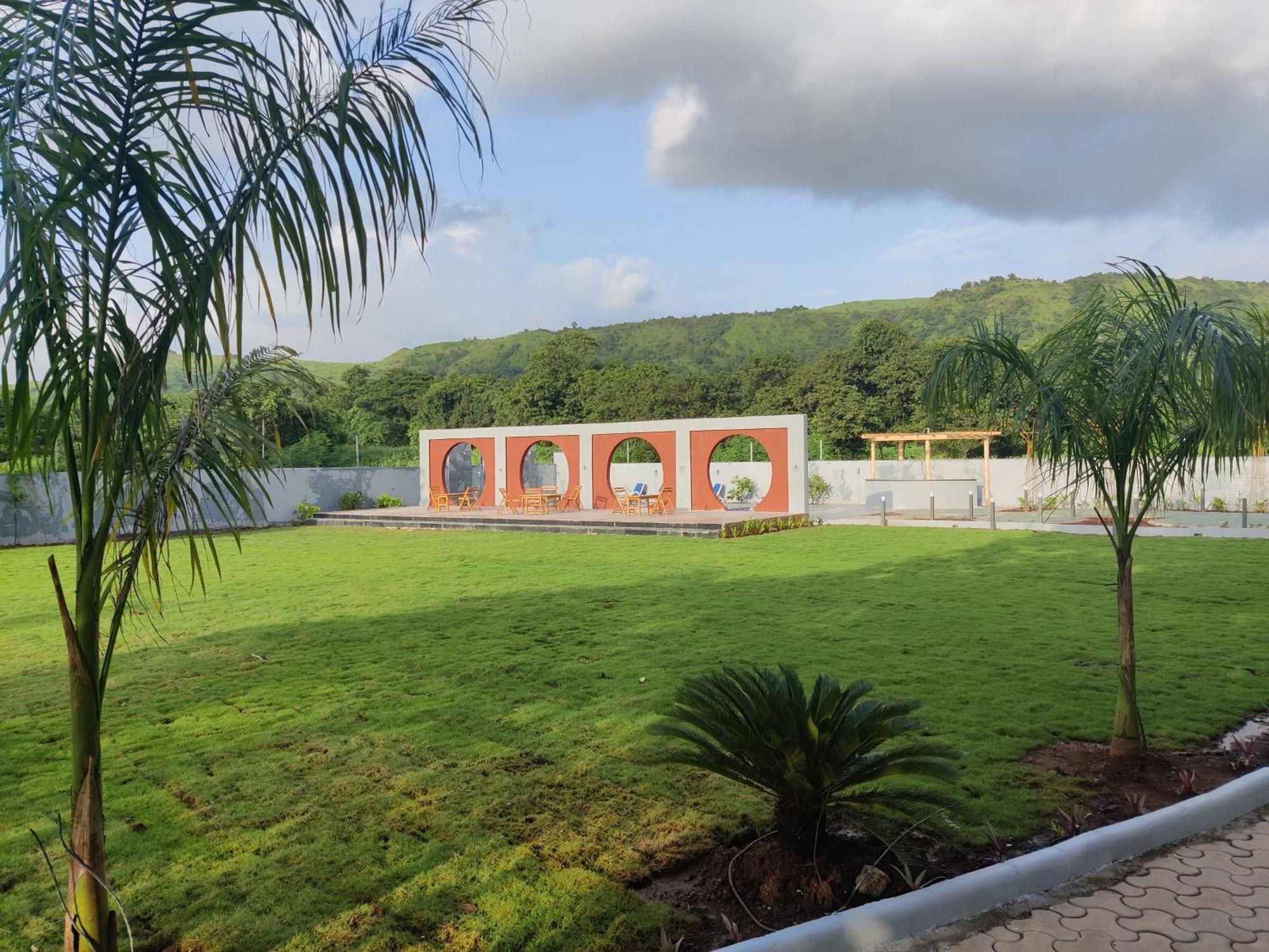 Pushp Vatika Resort & Lawns Navi Mumbai Exterior photo