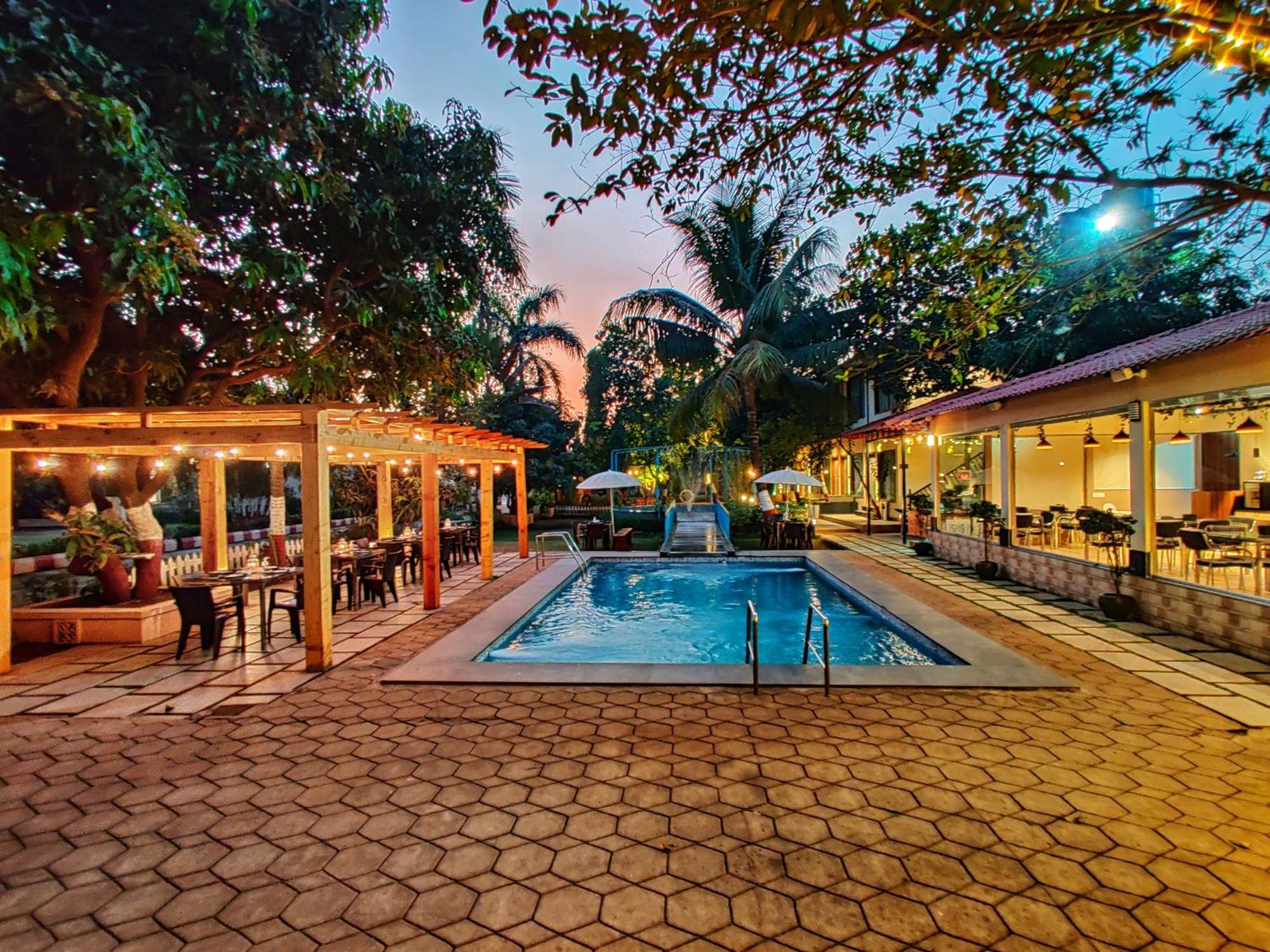Pushp Vatika Resort & Lawns Navi Mumbai Exterior photo