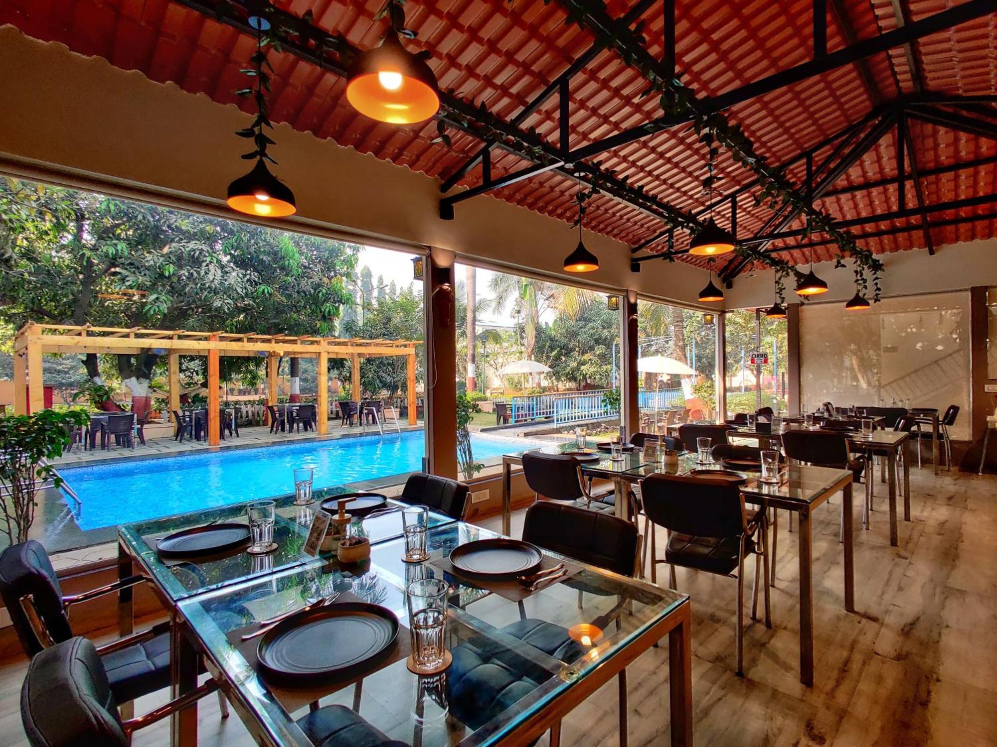 Pushp Vatika Resort & Lawns Navi Mumbai Exterior photo